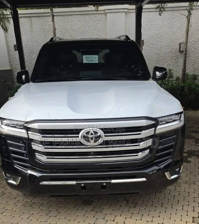 New Toyota Land Cruiser 2026 Black