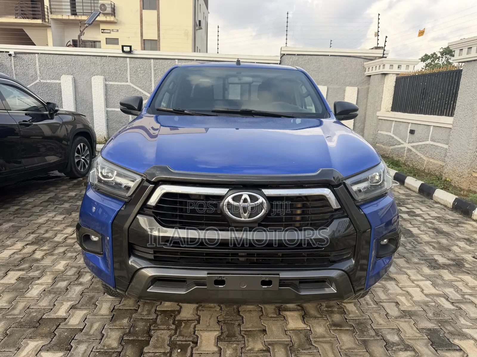 Toyota Hilux Revo Double Cab Petrol 2.7 RWD 2022 Blue
