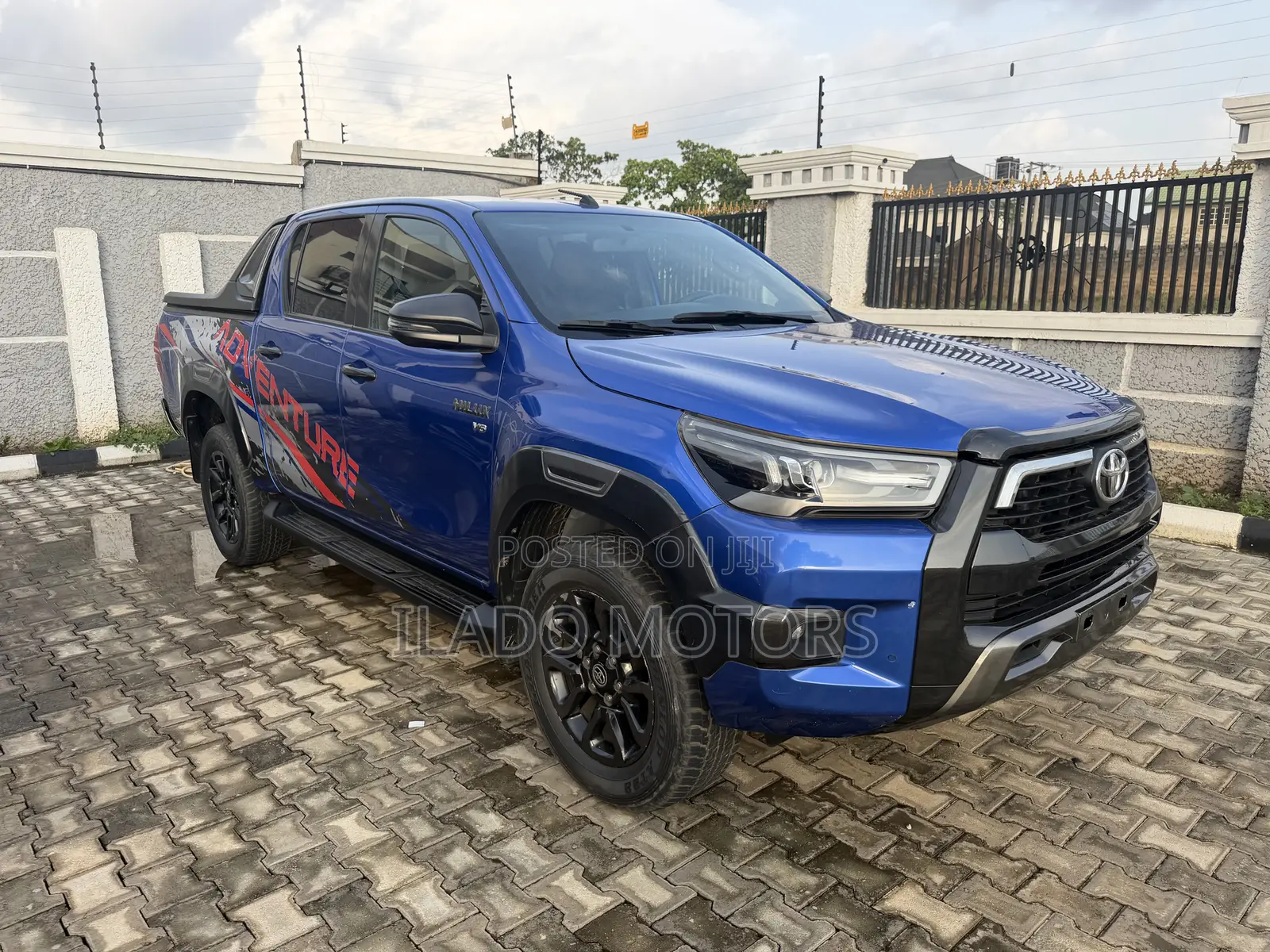 Toyota Hilux Revo Double Cab Petrol 2.7 RWD 2022 Blue