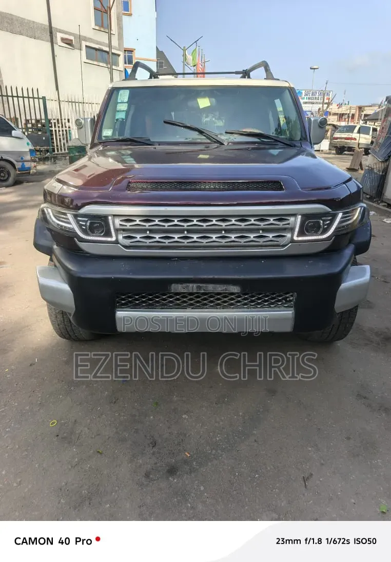 Toyota FJ Cruiser 2006 Maroon