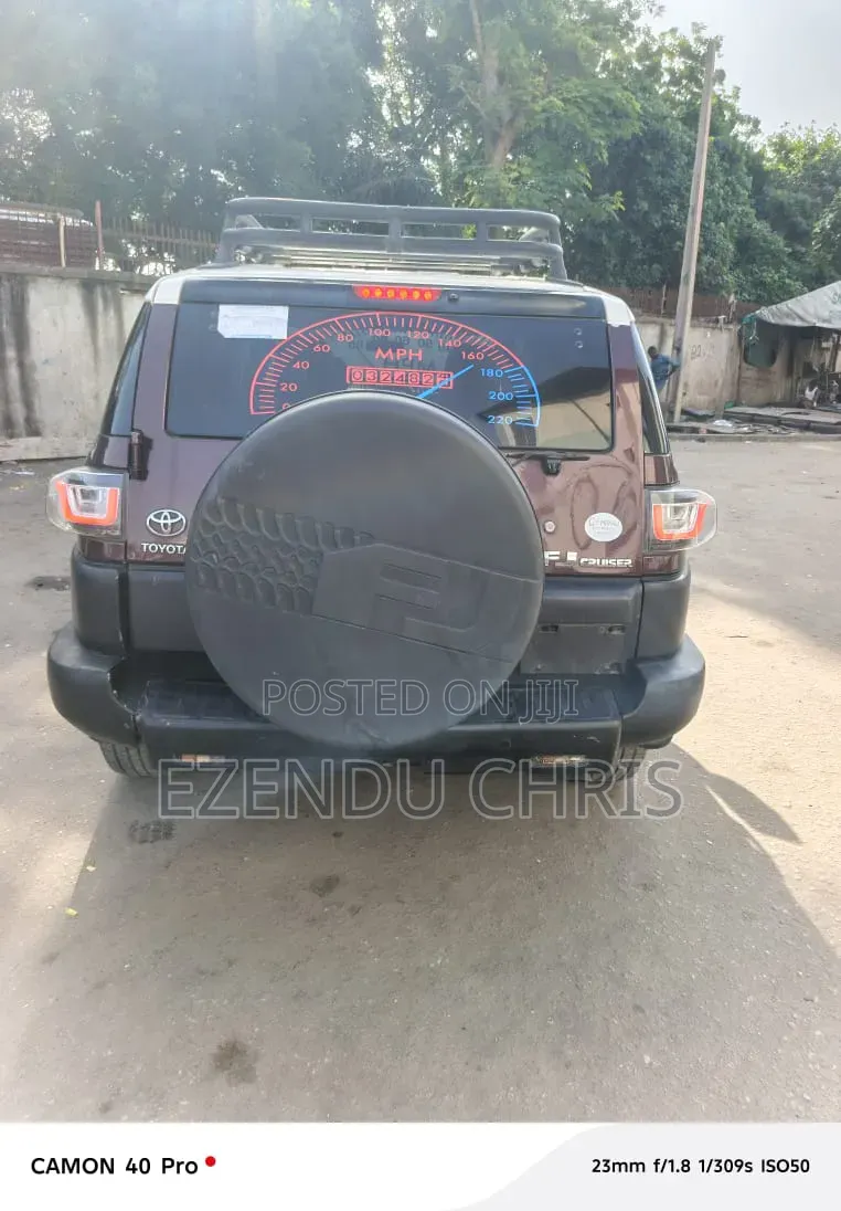 Toyota FJ Cruiser 2006 Maroon