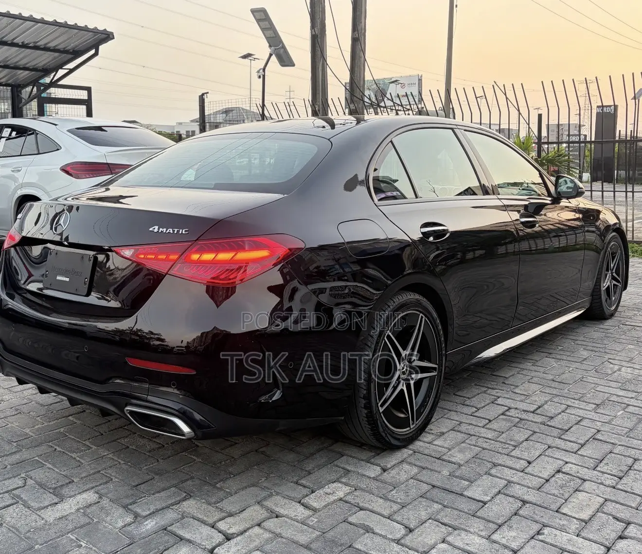 Mercedes-Benz C300 2023 Black