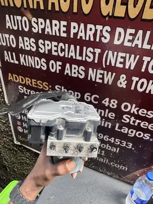 Toyota Corolla 2018–2022 Brake ABS Unit