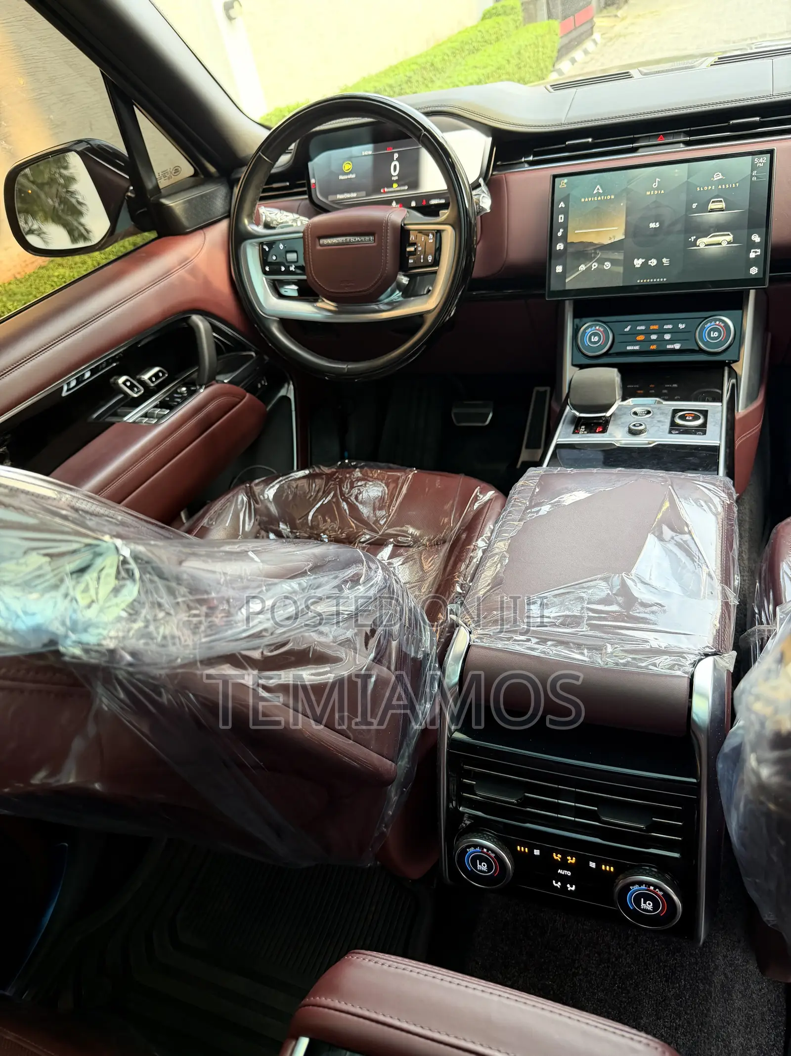 Land Rover Range Rover Vogue 2023 Black