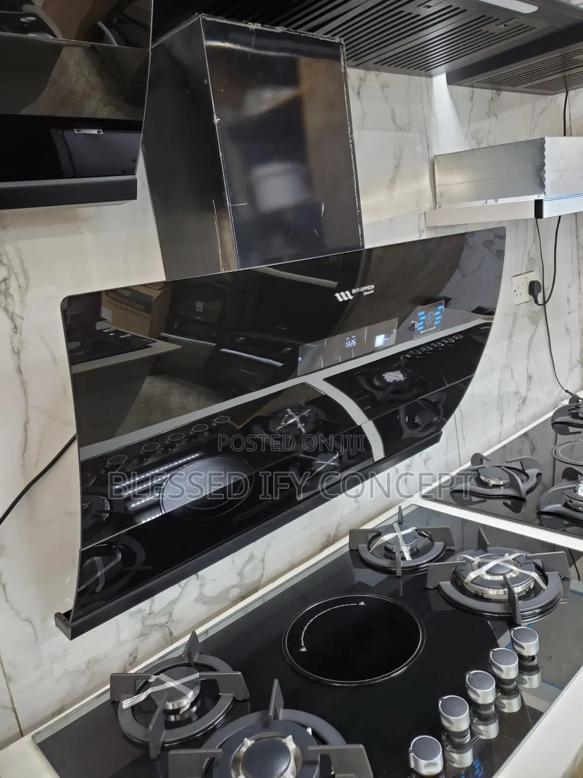 90cm Automatic Kitchen Extractor, Plasma Design