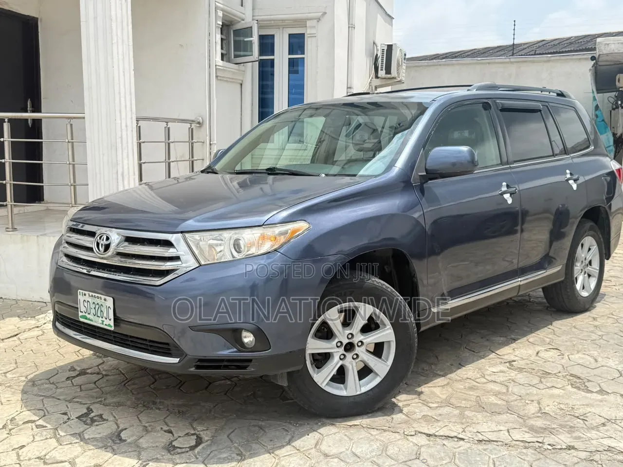 Toyota Highlander Limited 3.5l 4WD 2013 Blue