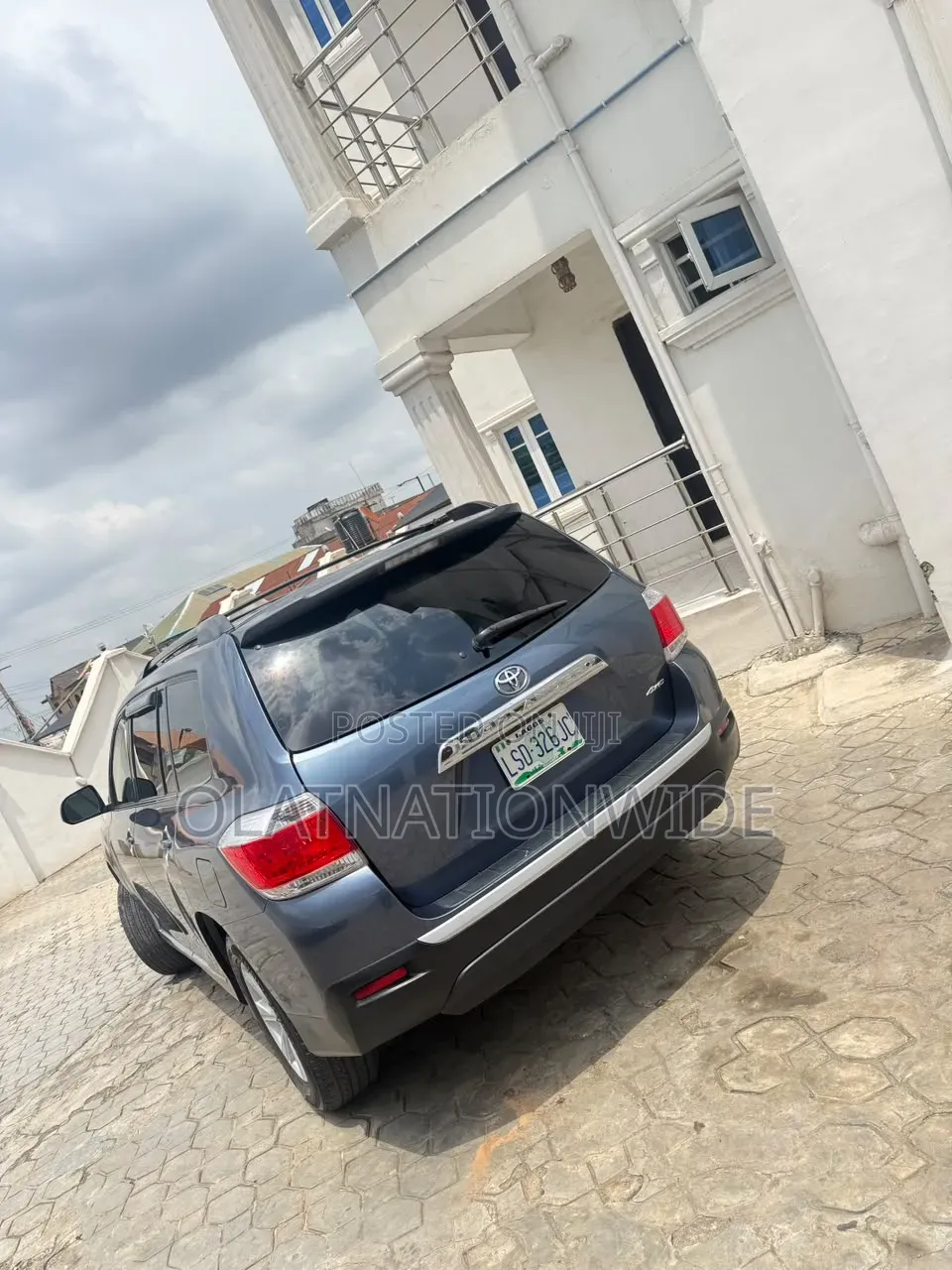 Toyota Highlander Limited 3.5l 4WD 2013 Blue