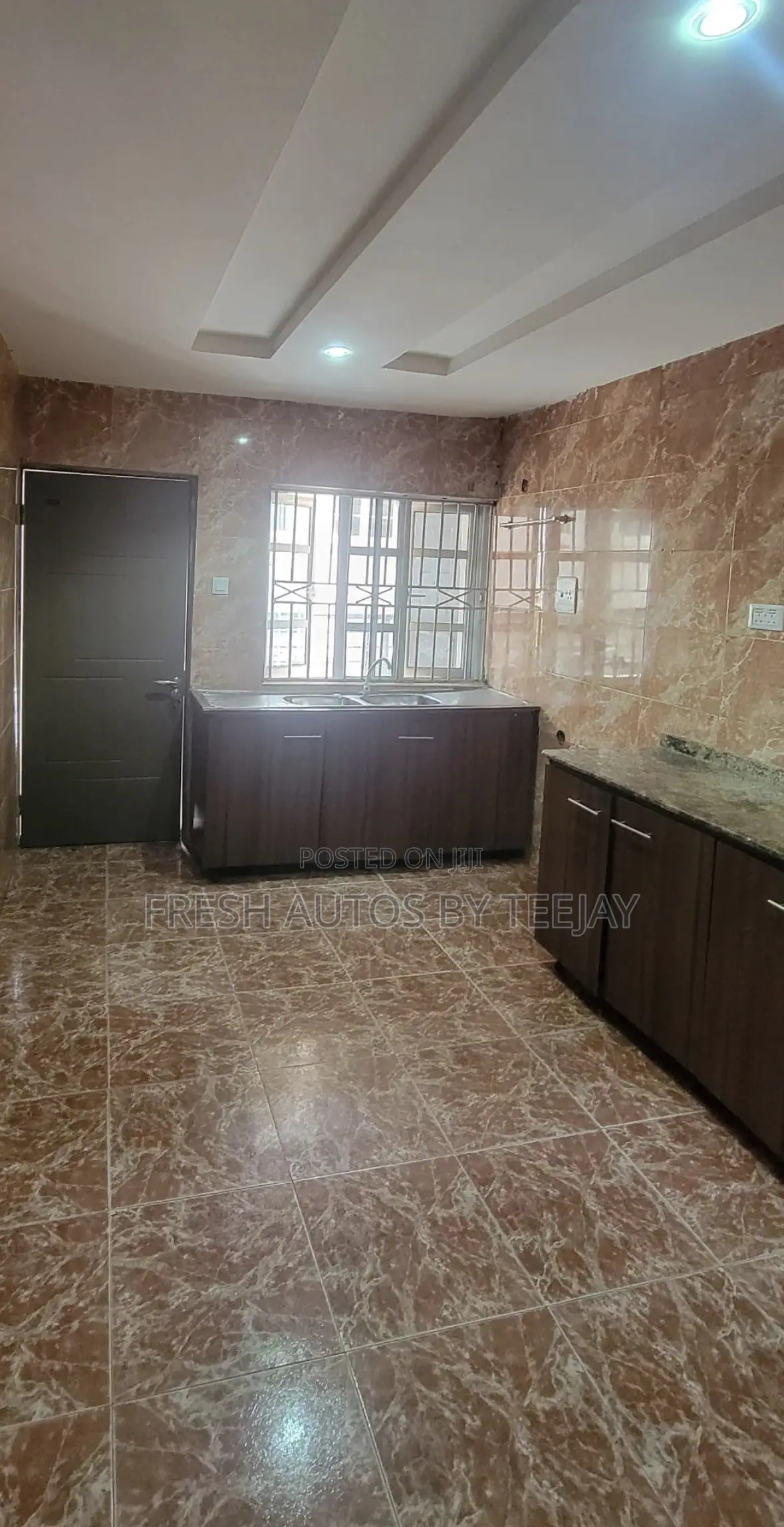 3bdrm Block of Flats in Magodo Phase1 Gra for rent