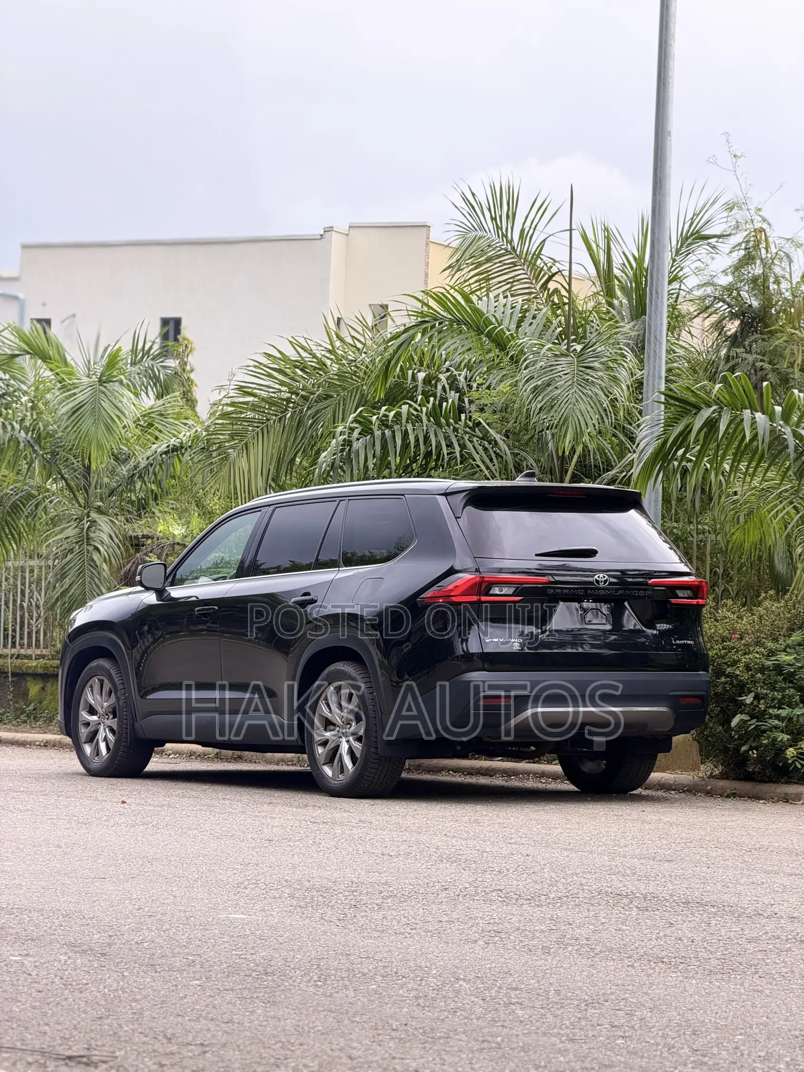 Toyota Grand Highlander Hybrid 2024 Black