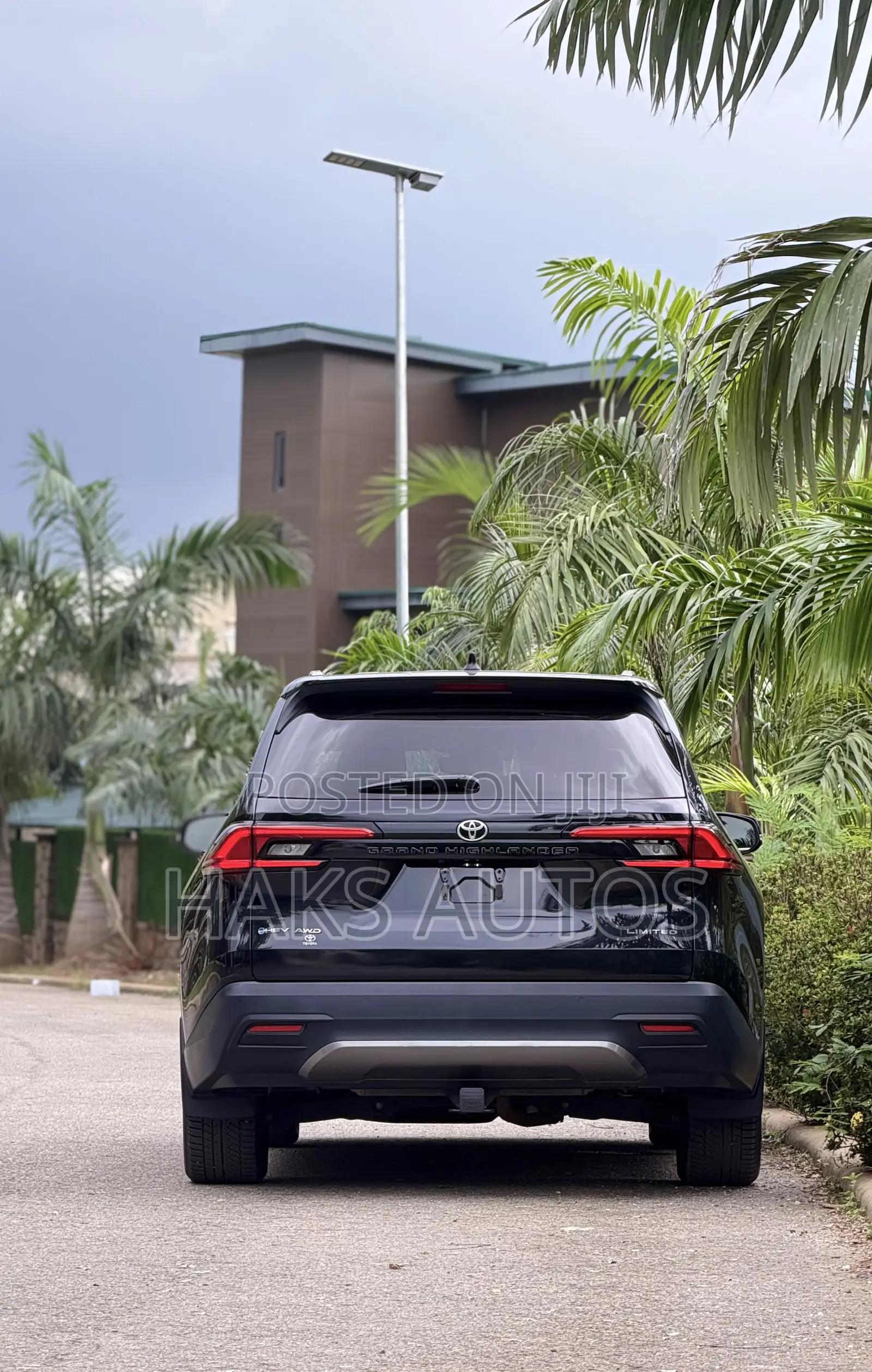 Toyota Grand Highlander Hybrid 2024 Black