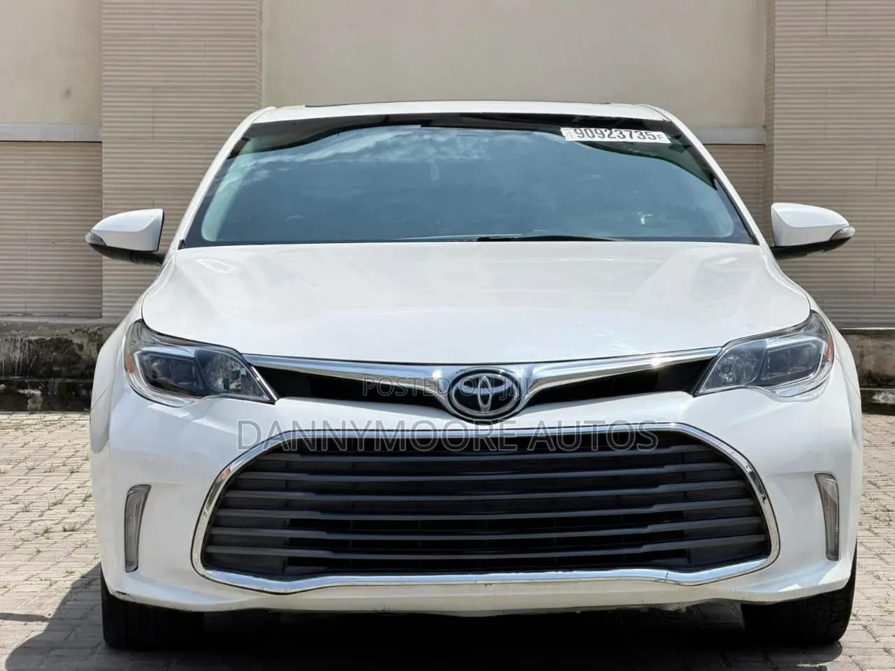 Toyota Avalon Limited 4dr Sedan (3.5L 6cyl 6A) 2014 White