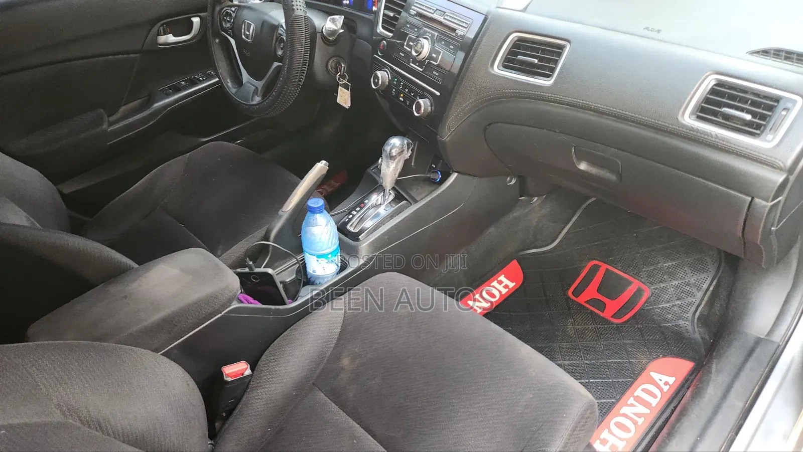 Honda Civic LX 4dr Sedan (1.8L 4cyl CVT) 2014 Silver