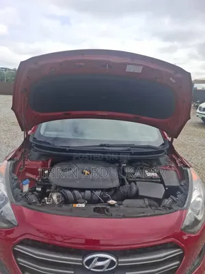 Hyundai Elantra Limited 4dr Sedan (1.8L 4cyl 6A) 2014 Red