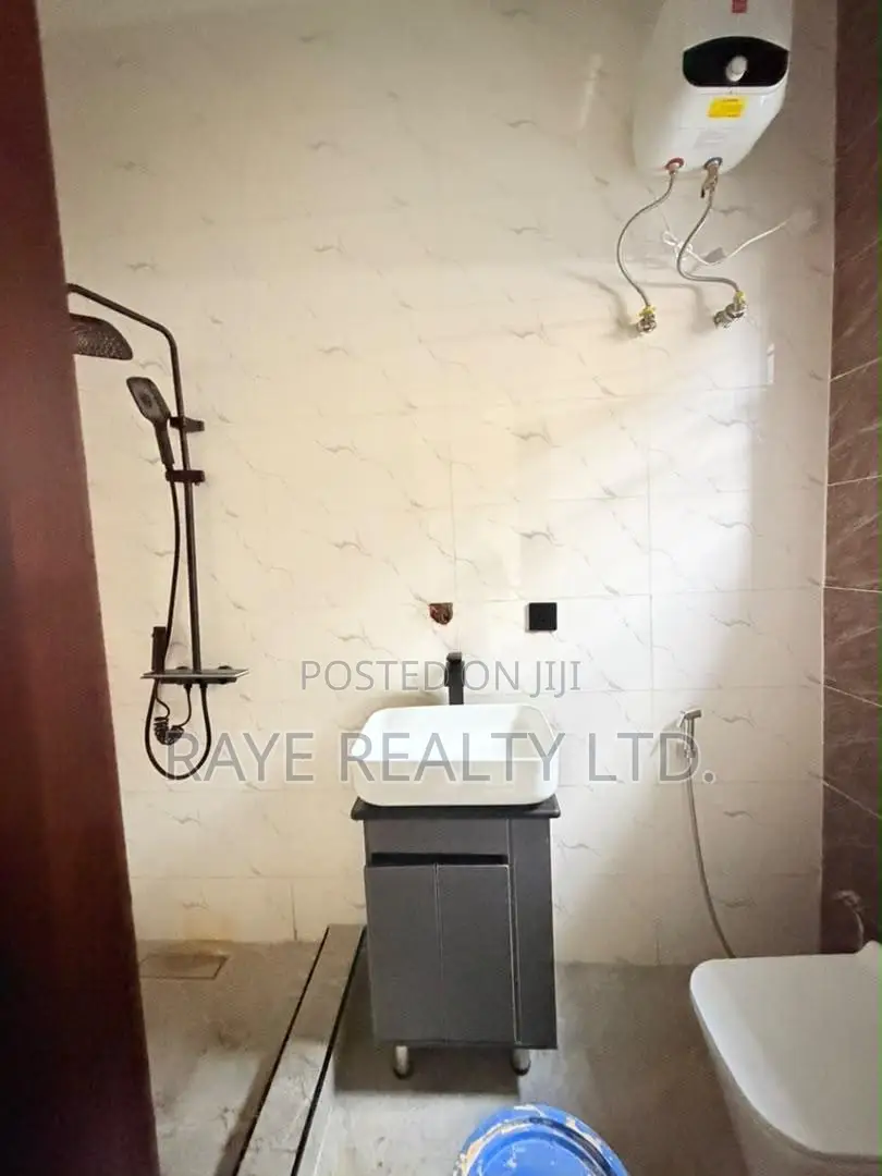 4bdrm Duplex in Magodo for sale