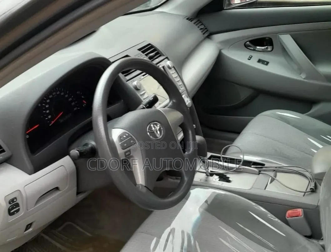 Toyota Camry 2011 Gray