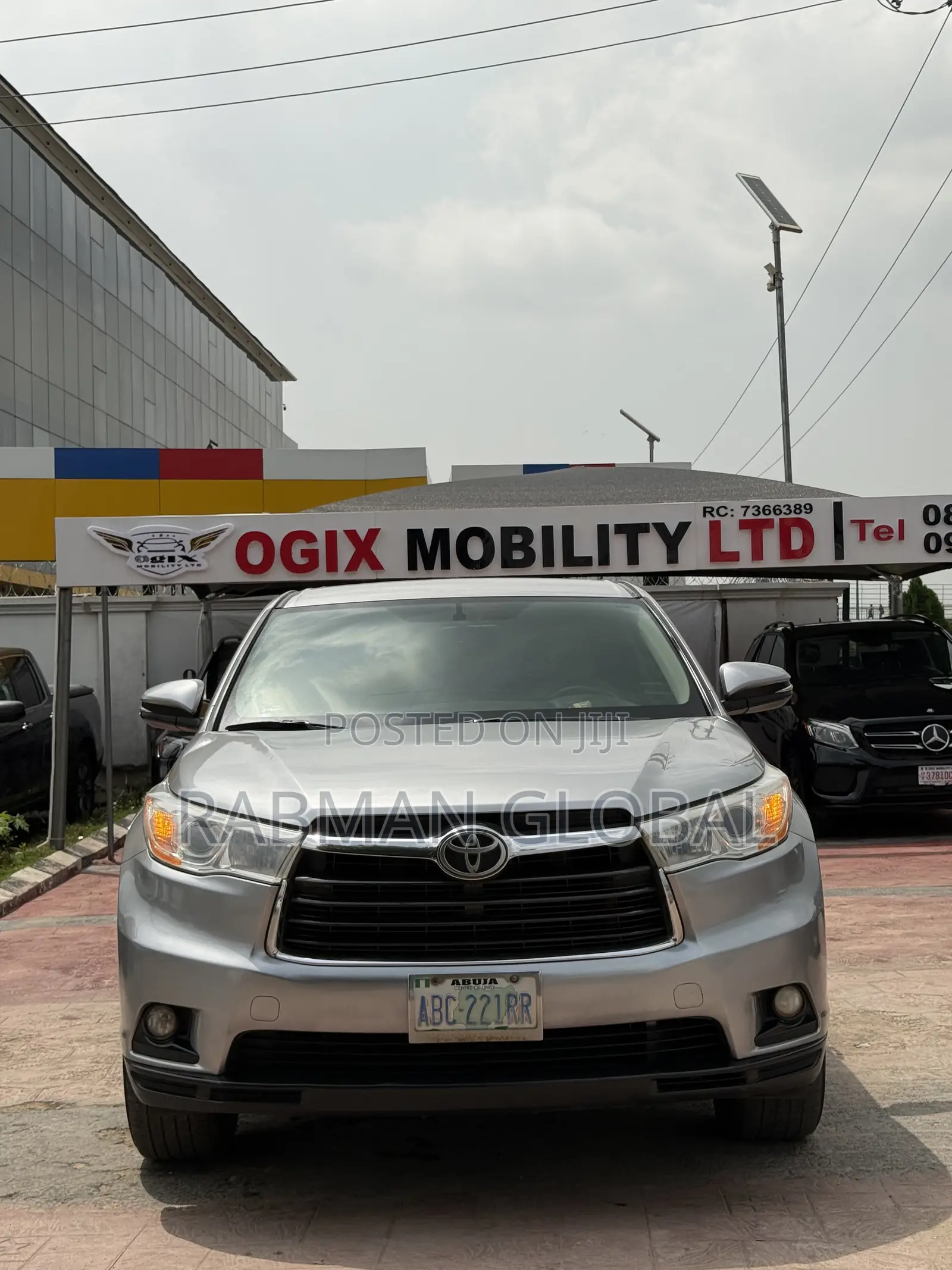 Toyota Highlander LE 4dr SUV (3.5L 6cyl 6A) 2014 Gray