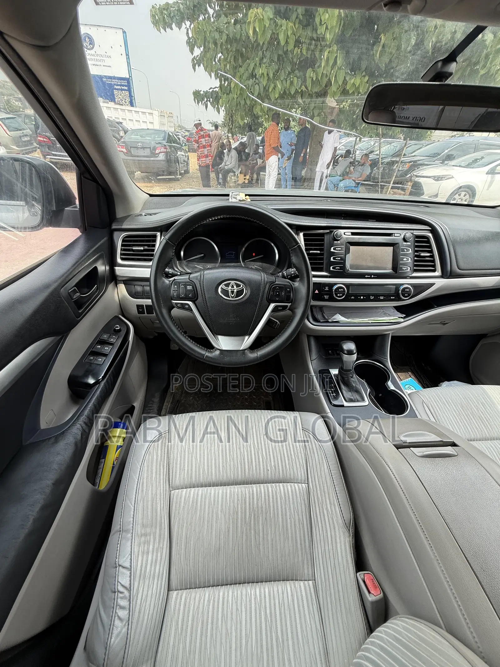 Toyota Highlander LE 4dr SUV (3.5L 6cyl 6A) 2014 Gray