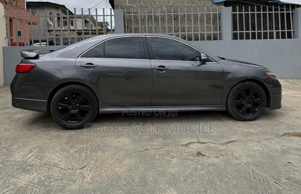 Toyota Camry 2008 Gray