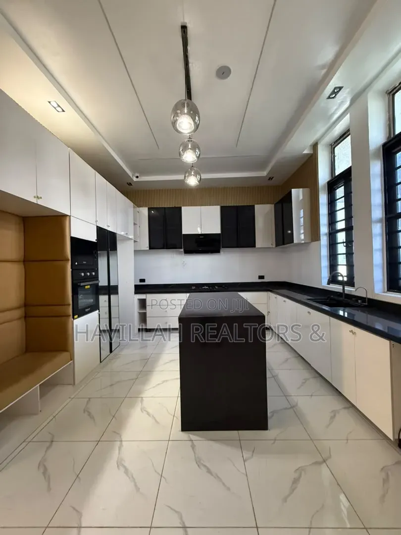 5bdrm Duplex in VGC / Ajah for sale