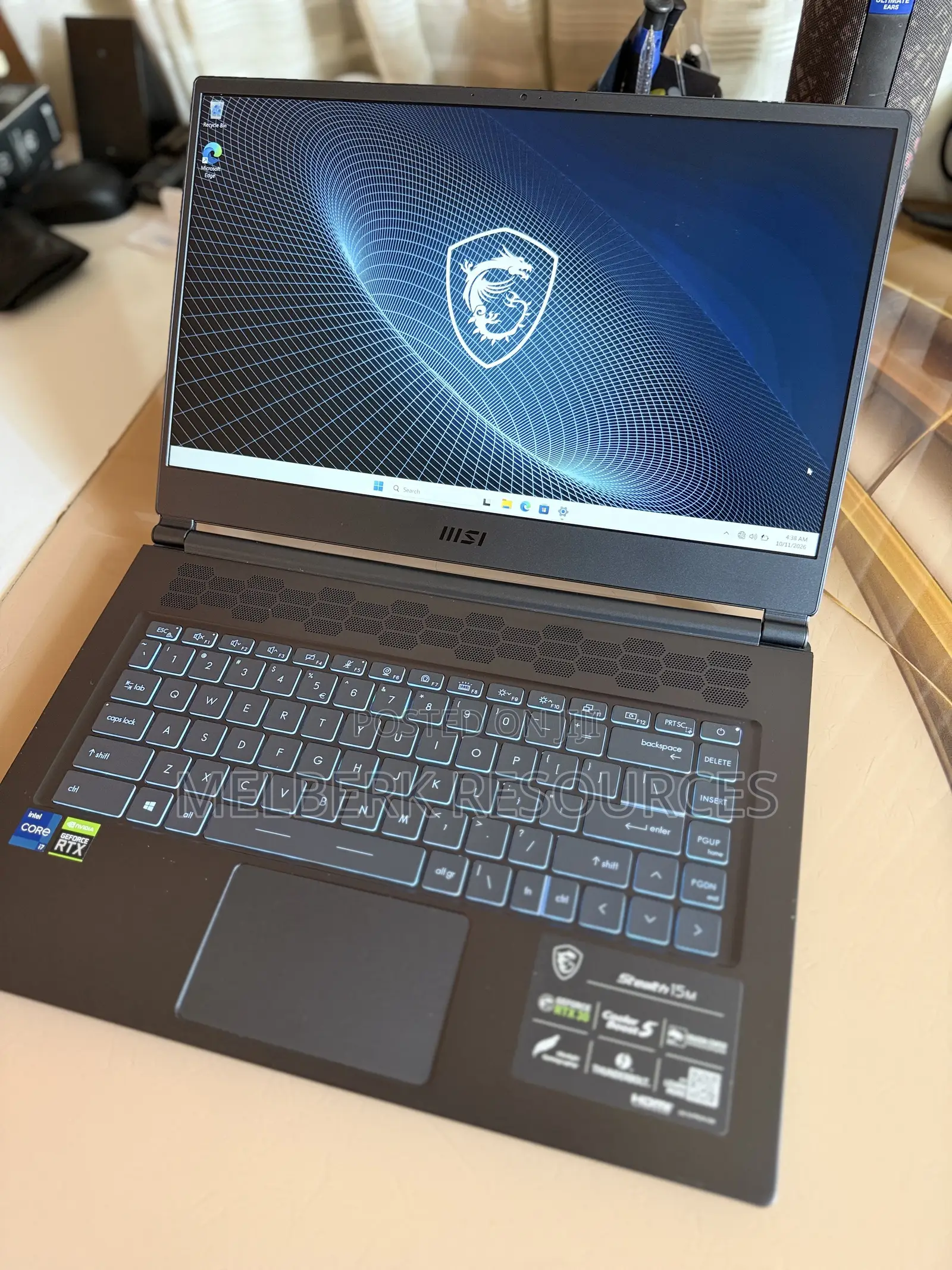 Laptop MSI Stealth 16 AI Studio 16GB Intel Core i7 SSD 1T