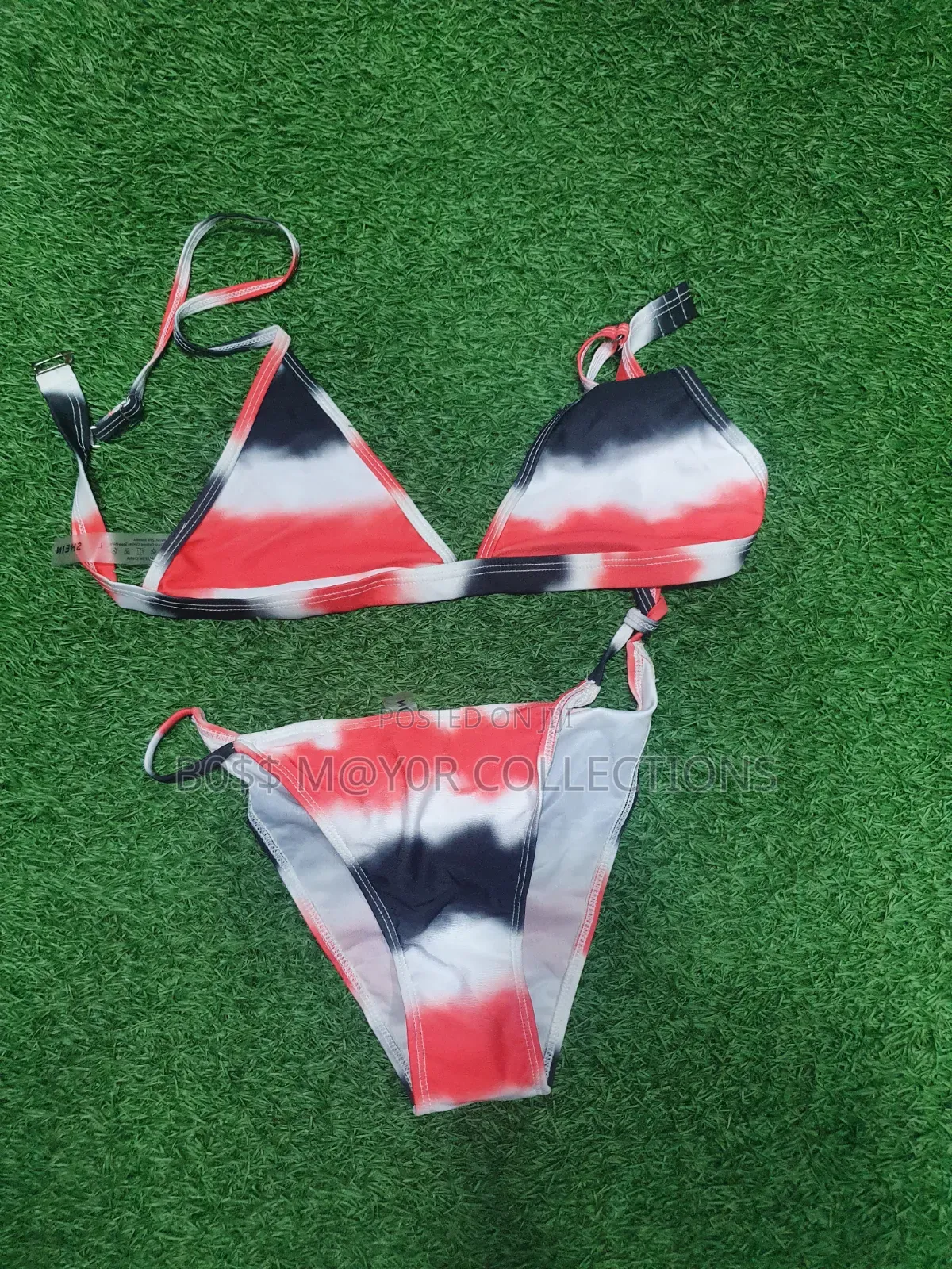 A Set of Bikini