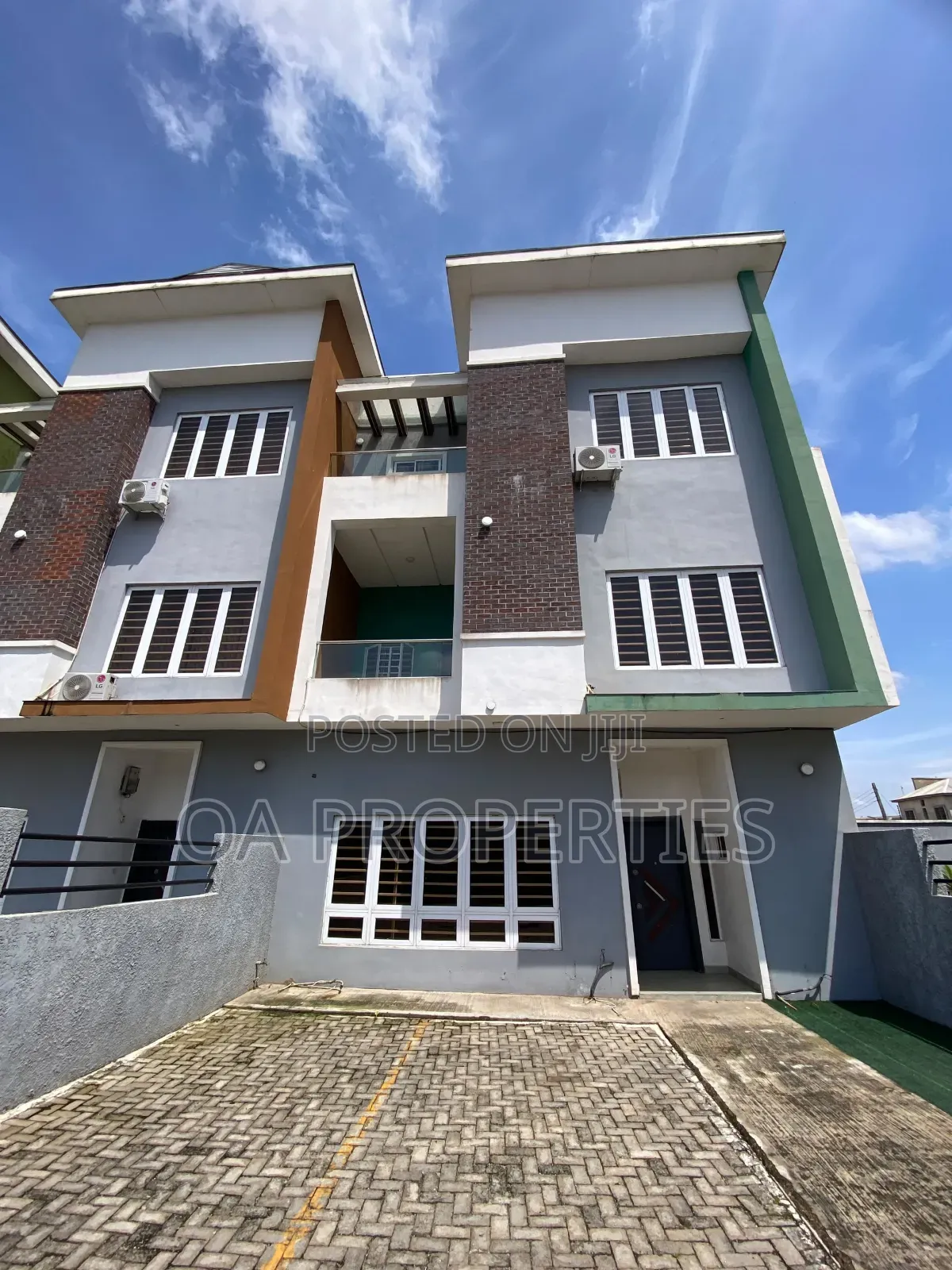4bdrm Duplex in Iyaganku Gra Ibadan for rent