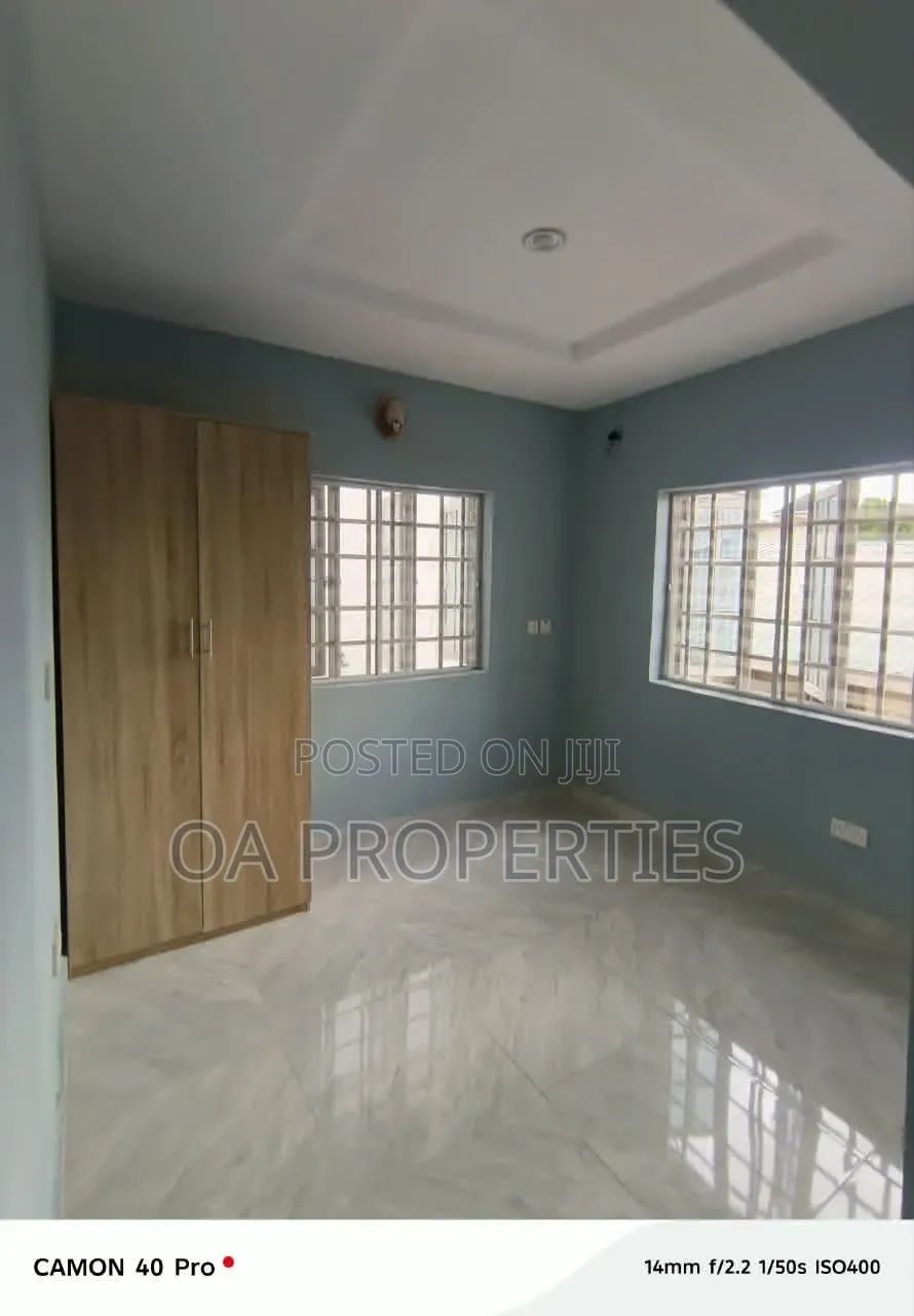 3bdrm Block of Flats in Anifalaje Akobo for rent