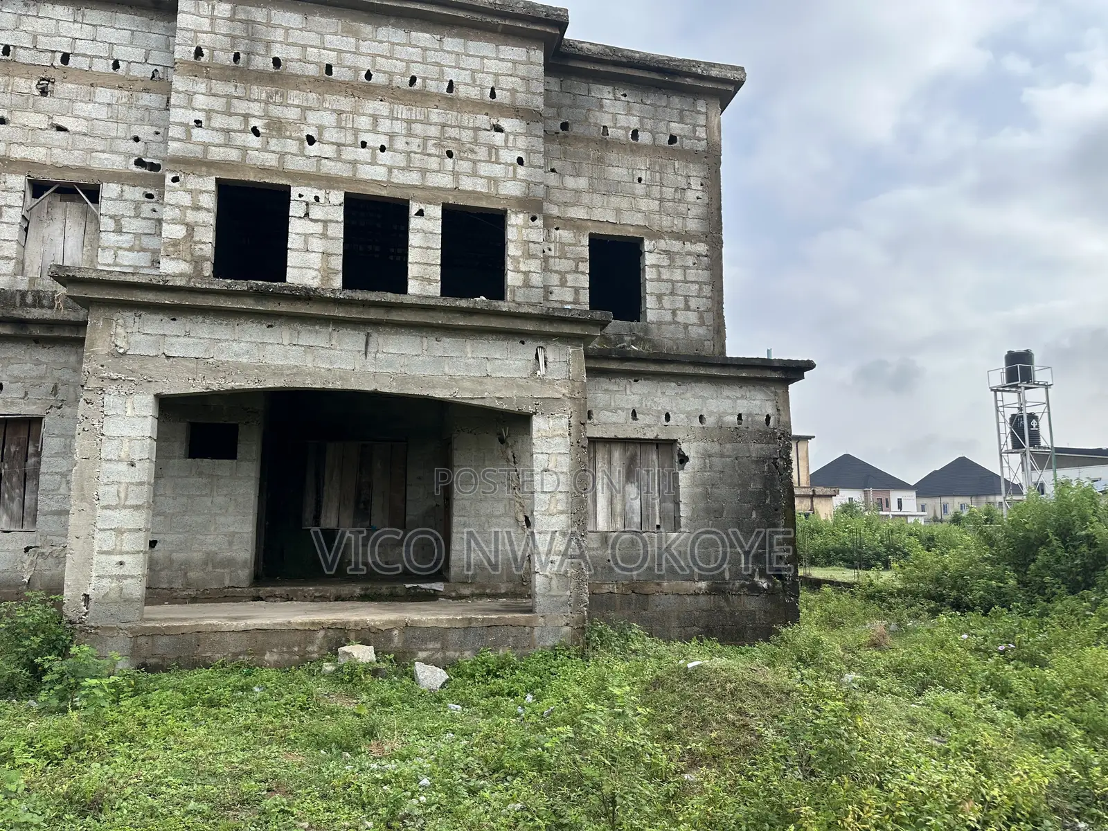 4bdrm Duplex in Seman Estate, Lugbe District for sale