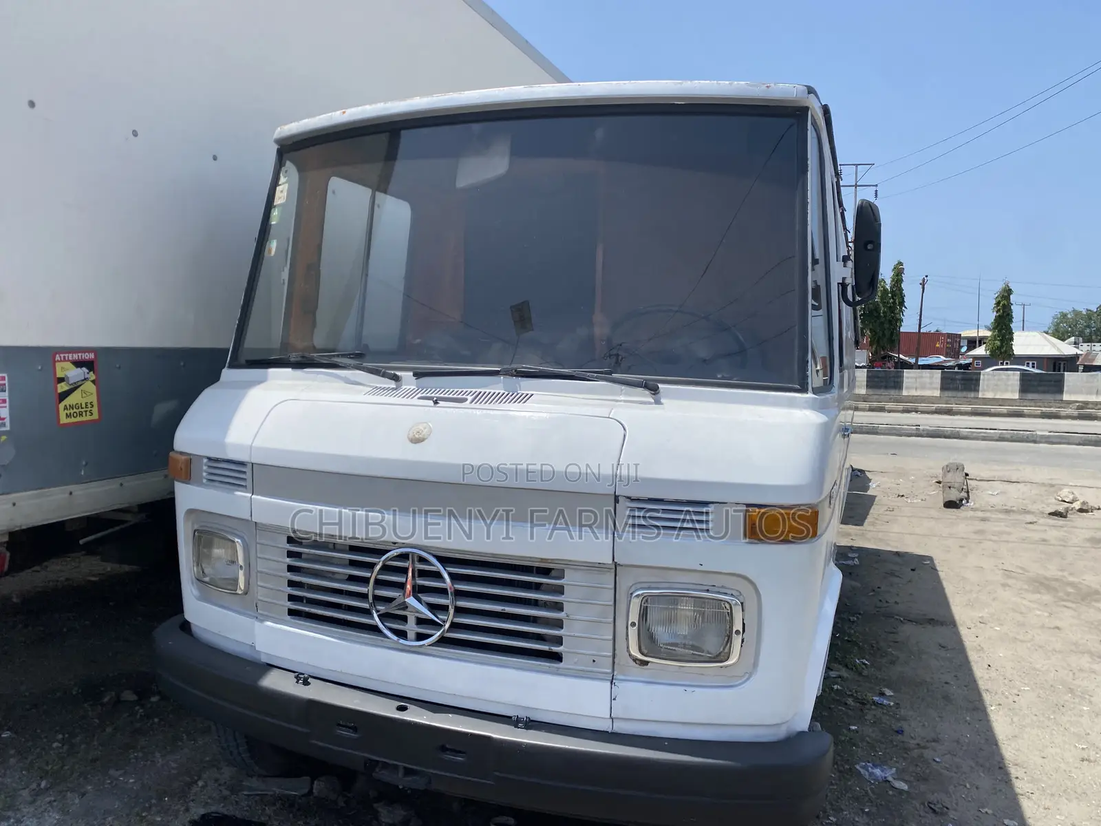 Mercedes-Benz T1/TN 1998 White