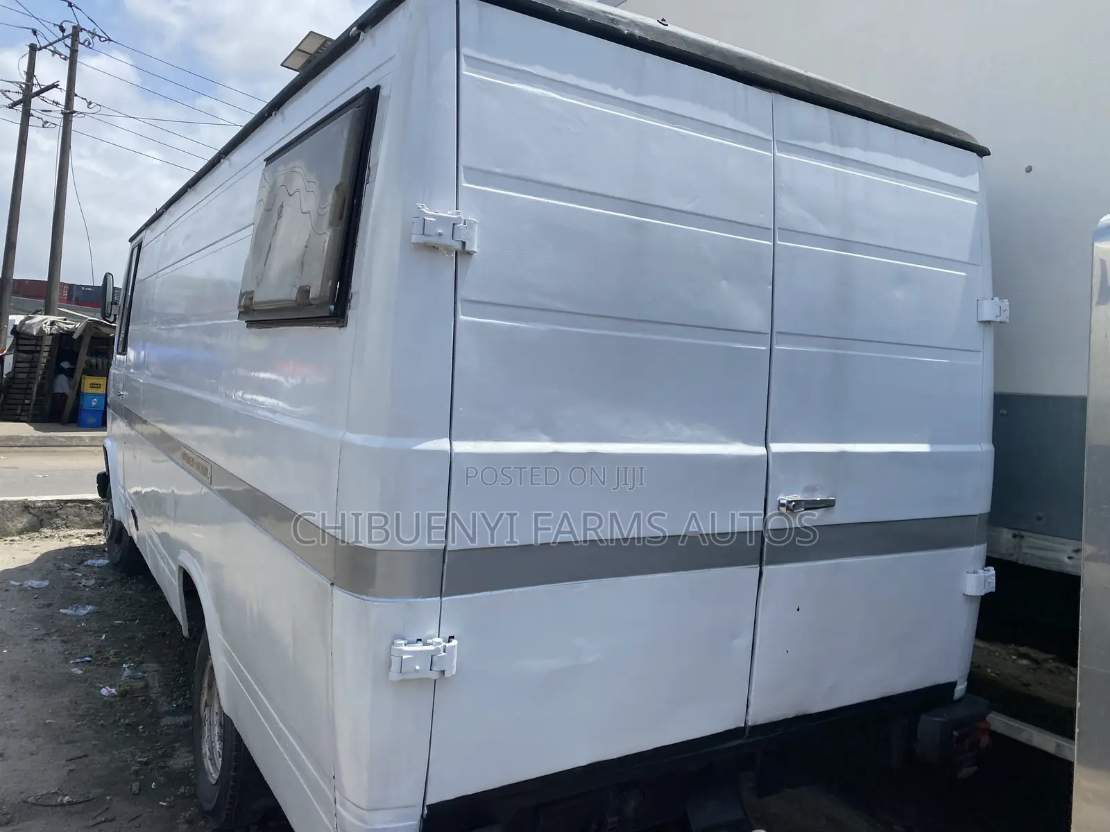Mercedes-Benz T1/TN 1998 White