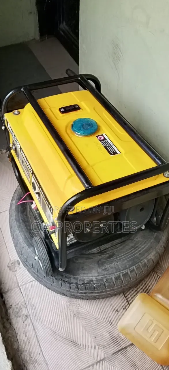 Very Clean 4.5KVA ENERGI Key Starter Generator for Sale in Ibadan