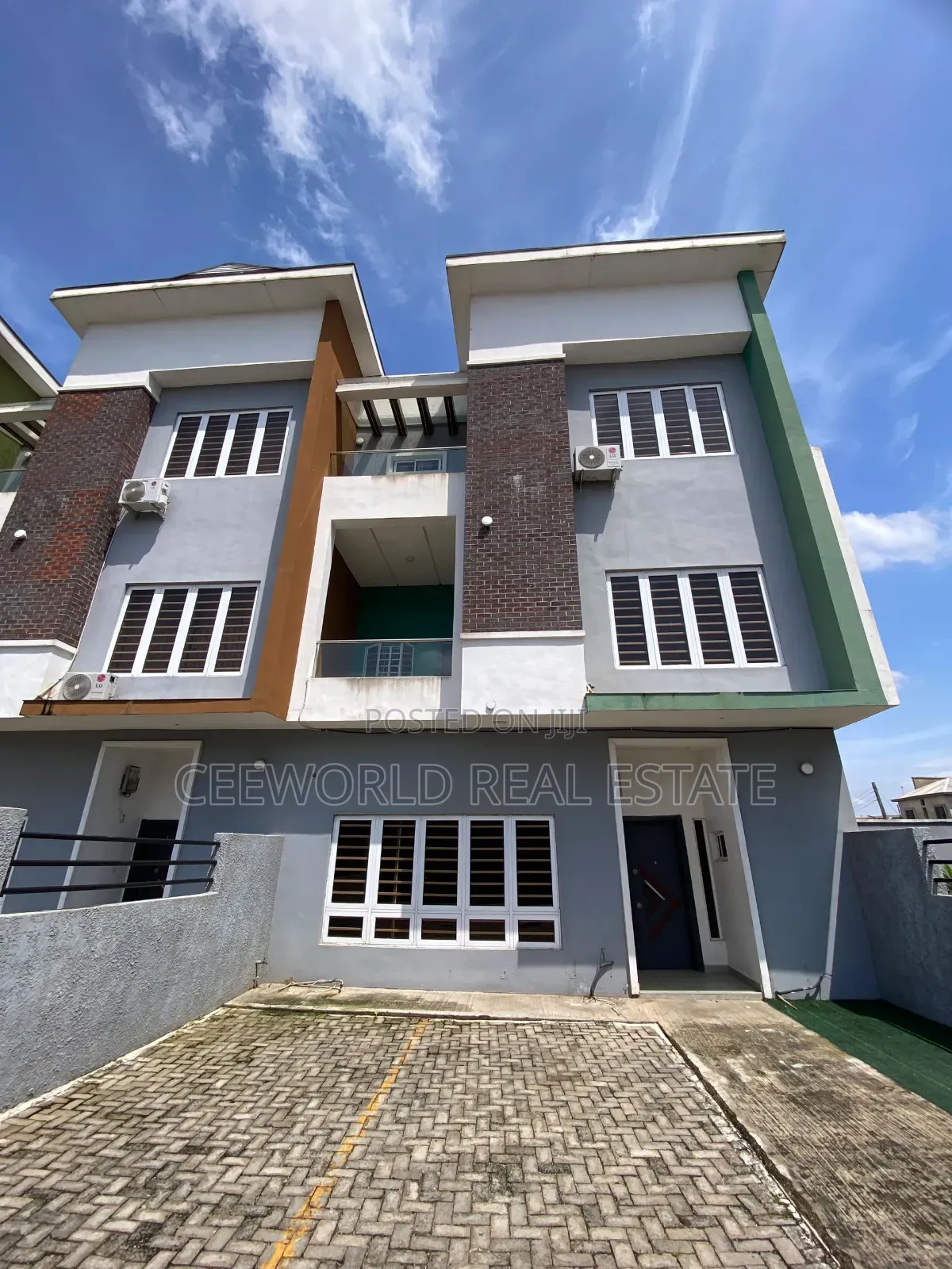 5bdrm Duplex in Iyaganku Gra, Iyanganku for rent