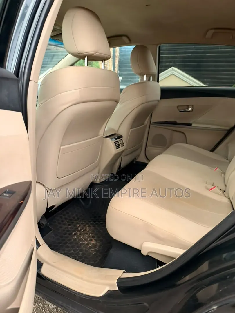 Toyota Venza 2010 Black
