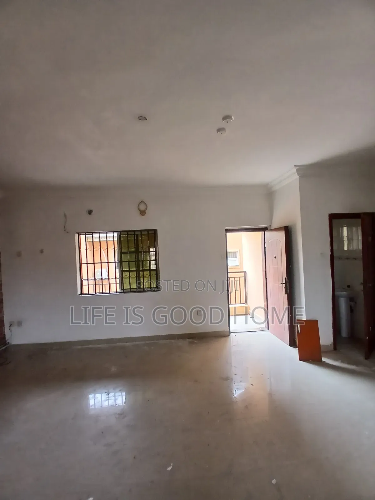 3bdrm Apartment in Ikota Villa for rent