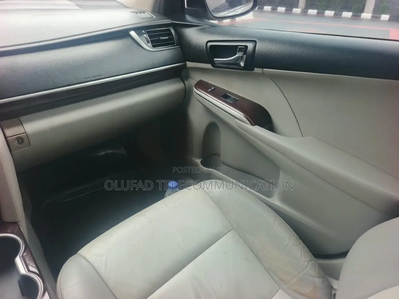Toyota Camry XLE 4dr Sedan (2.5L 4cyl 6A) 2013 Silver