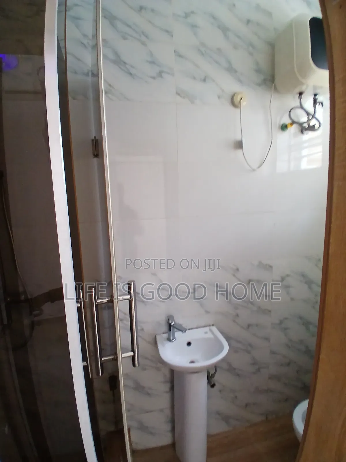 1bdrm Shared Apartment in Oral Estate, Chevron for rent