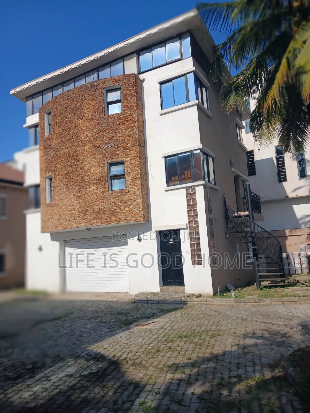 3bdrm Duplex in Osapa London Estate for rent