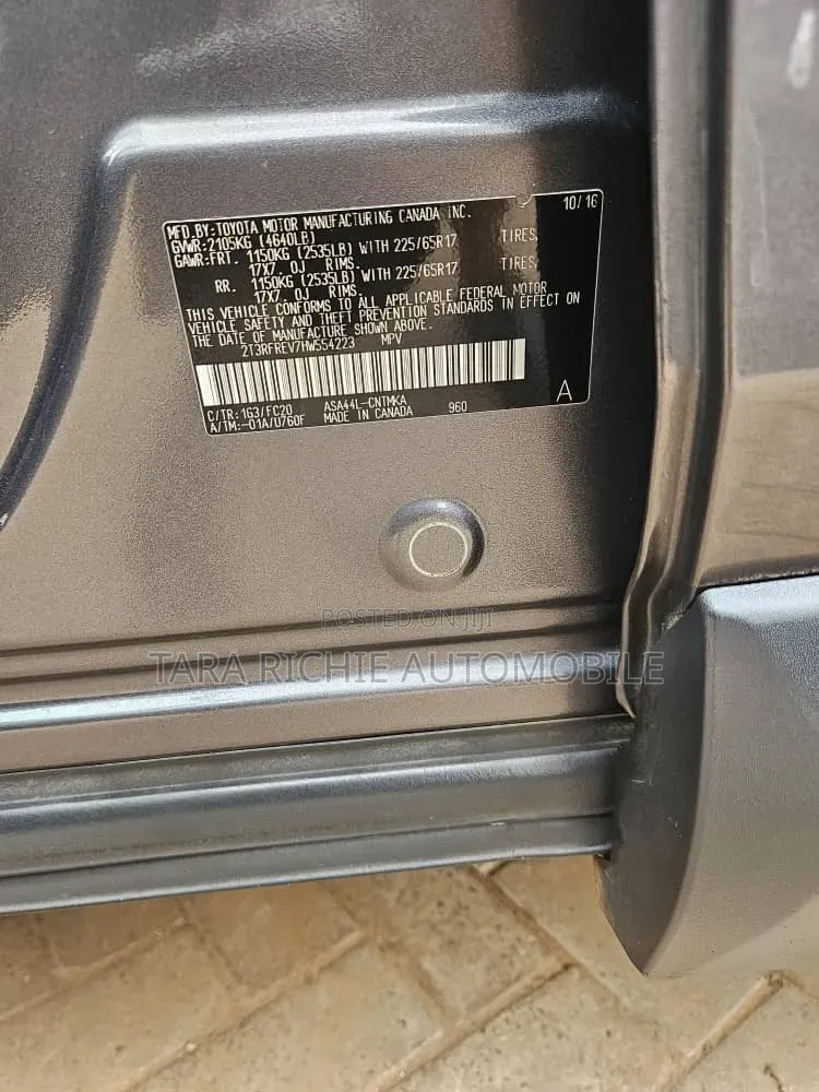 Toyota RAV4 2017 Gray