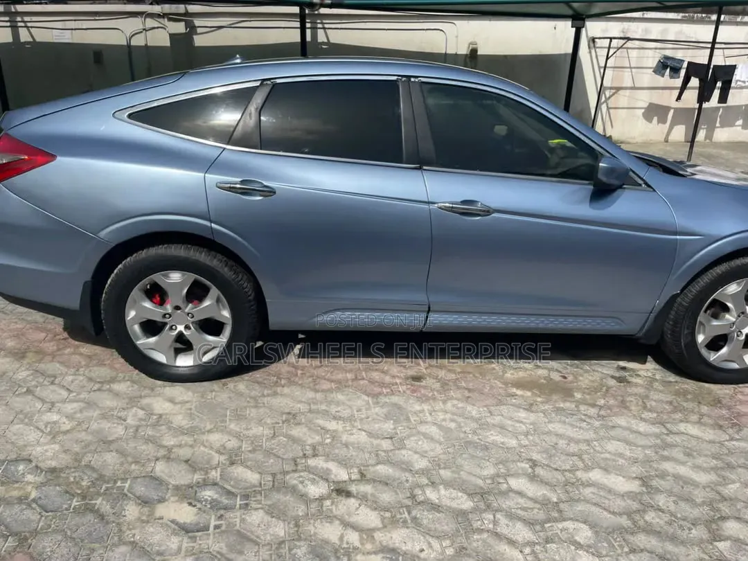 Honda Accord Crosstour 2010 Blue