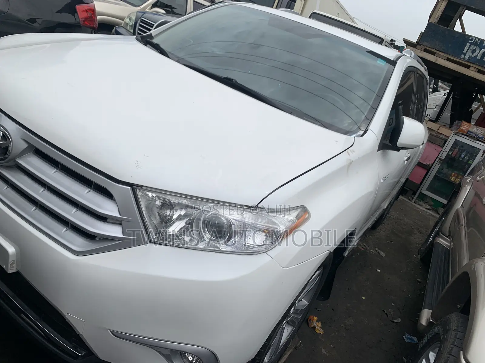 Toyota Highlander Limited 3.5l 4WD 2013 White