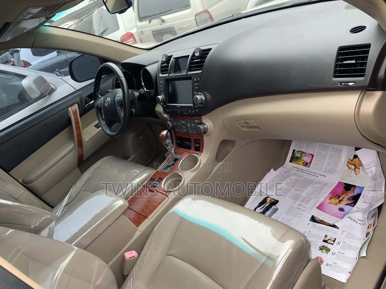Toyota Highlander Limited 3.5l 4WD 2013 White