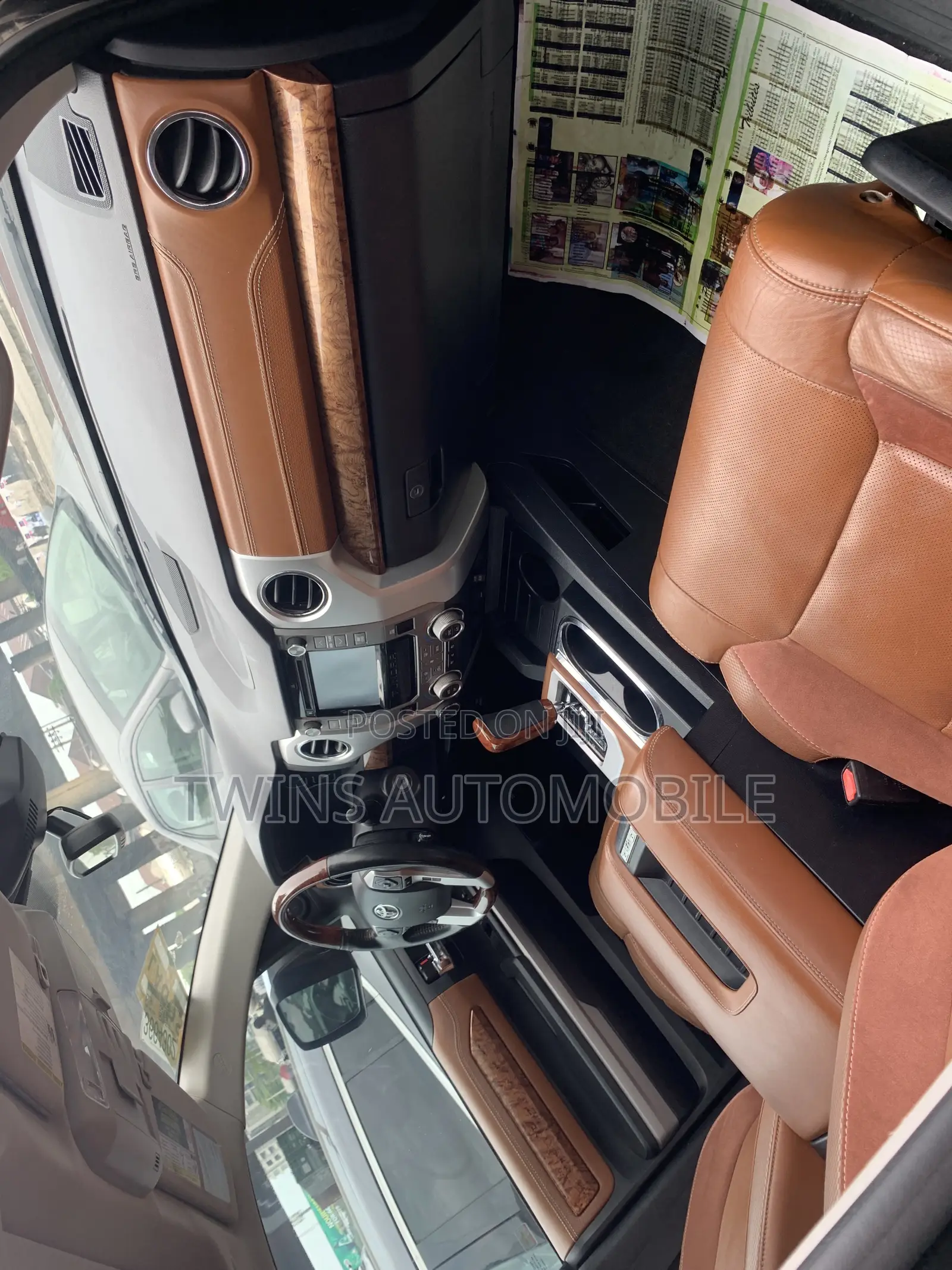 Toyota Tundra 1794 5.7L V8 4x4 CrewMax 5.6 ft. box 145.7 in. WB 2019