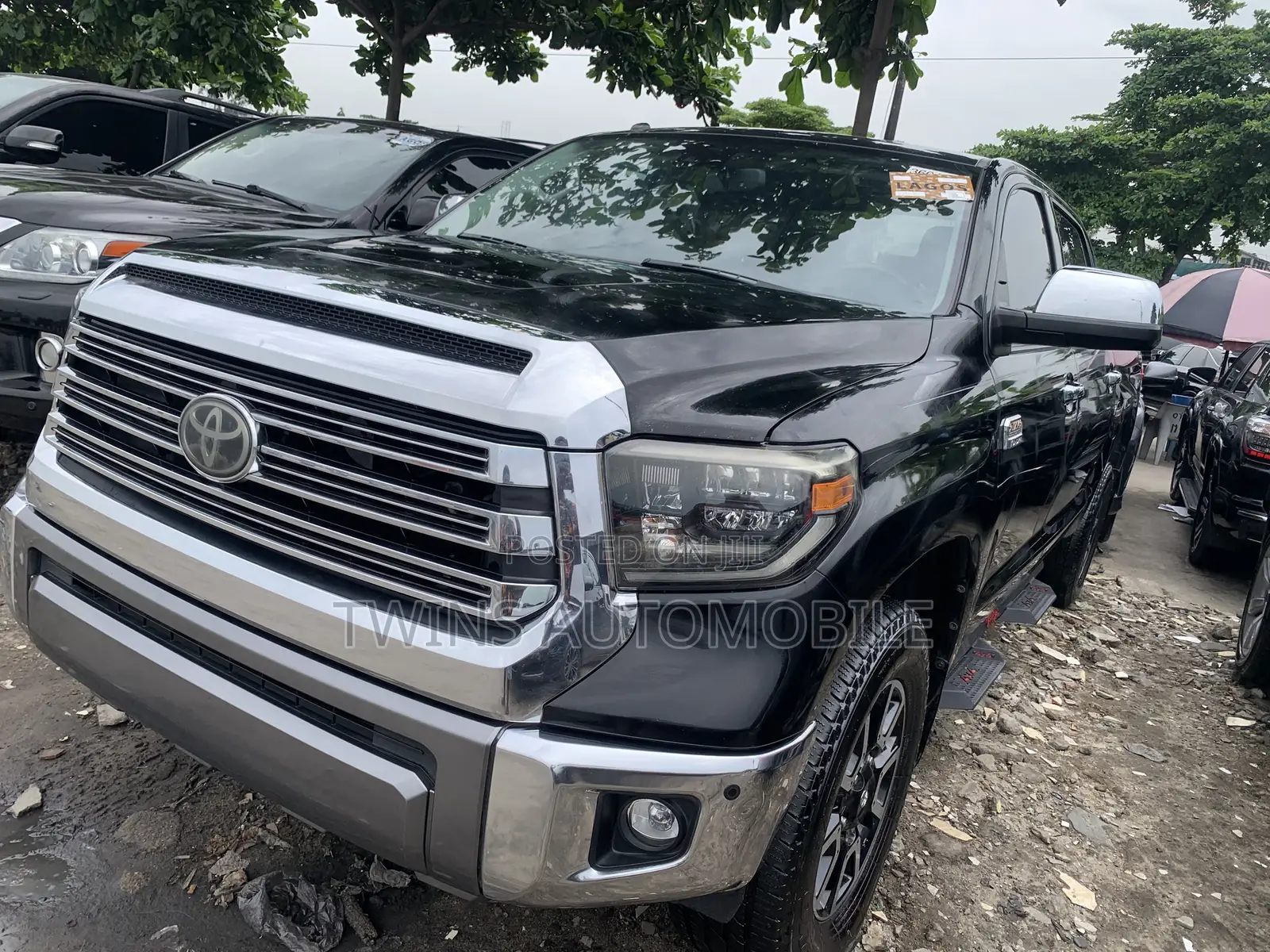 Toyota Tundra 1794 5.7L V8 4x4 CrewMax 5.6 ft. box 145.7 in. WB 2019