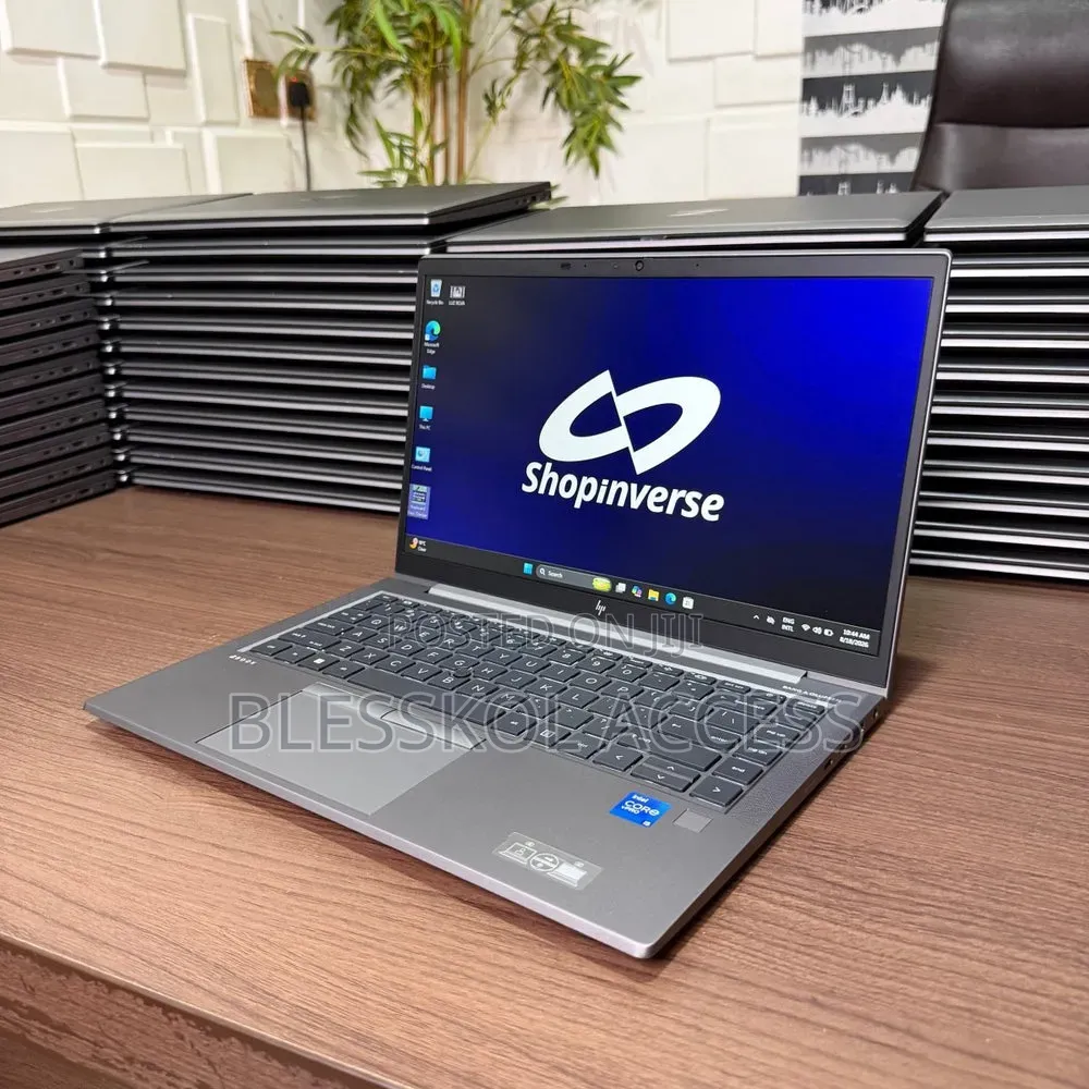 Laptop HP ZBook Firefly 14 G7 16GB Intel Core i7 SSD 256GB