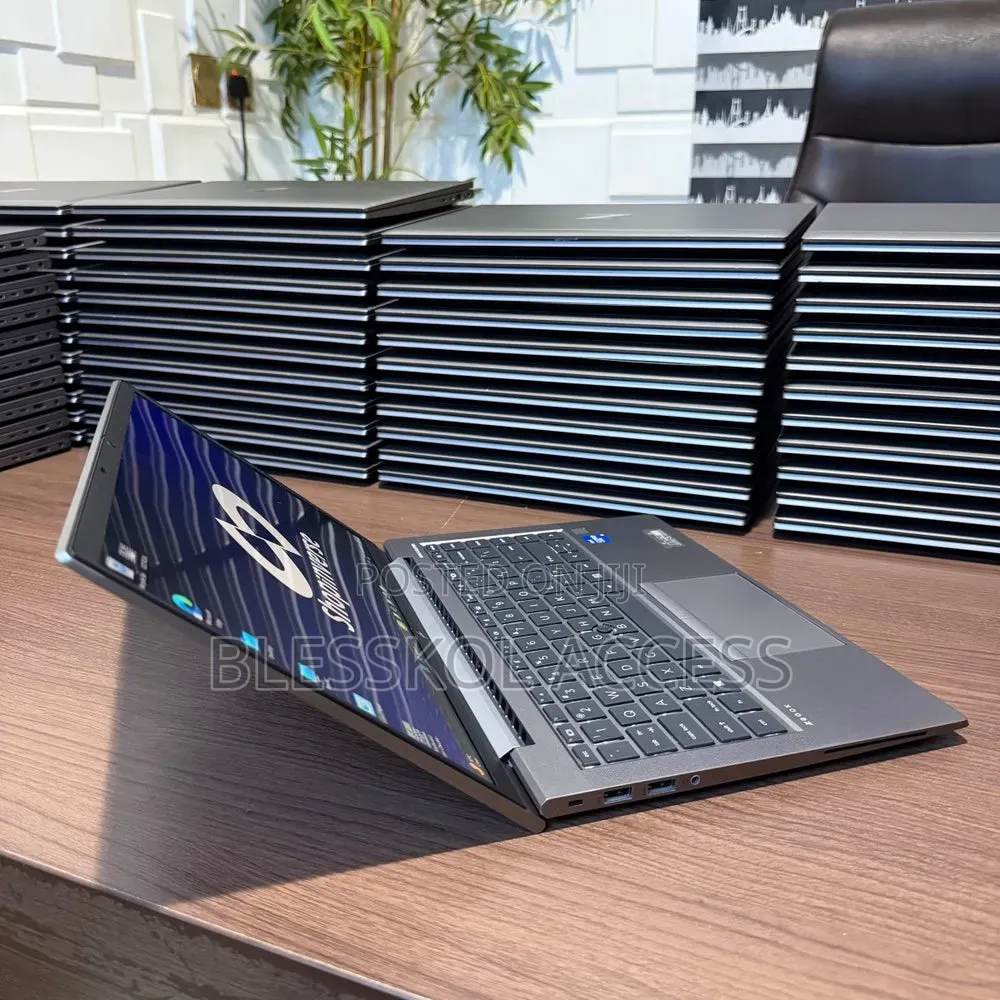 Laptop HP ZBook Firefly 14 G7 8GB Intel Core i7 SSD 256GB