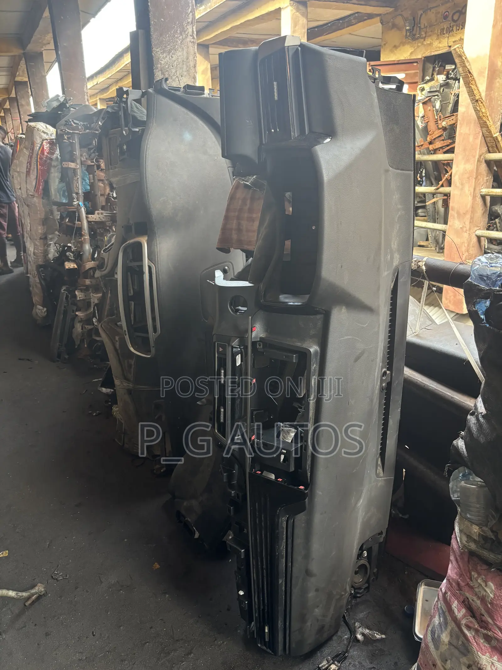 Dashboard Toyota Camry 2025