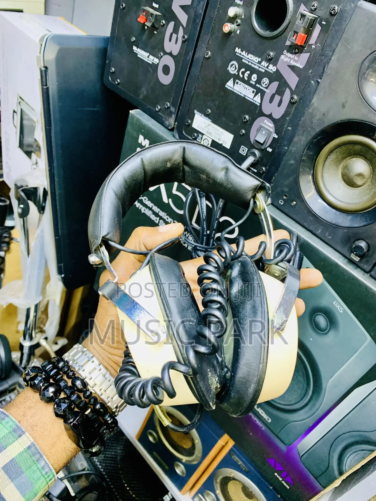 Rare Vintage Soundmaster EE-77 Stereo Headphones (8 Ohms)