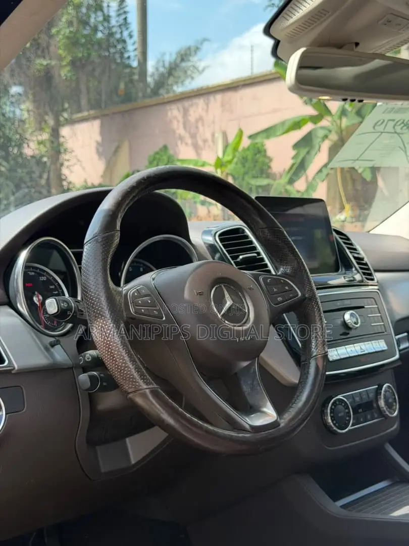 Mercedes-Benz GLE-Class GLE 400 4MATIC 2019 White