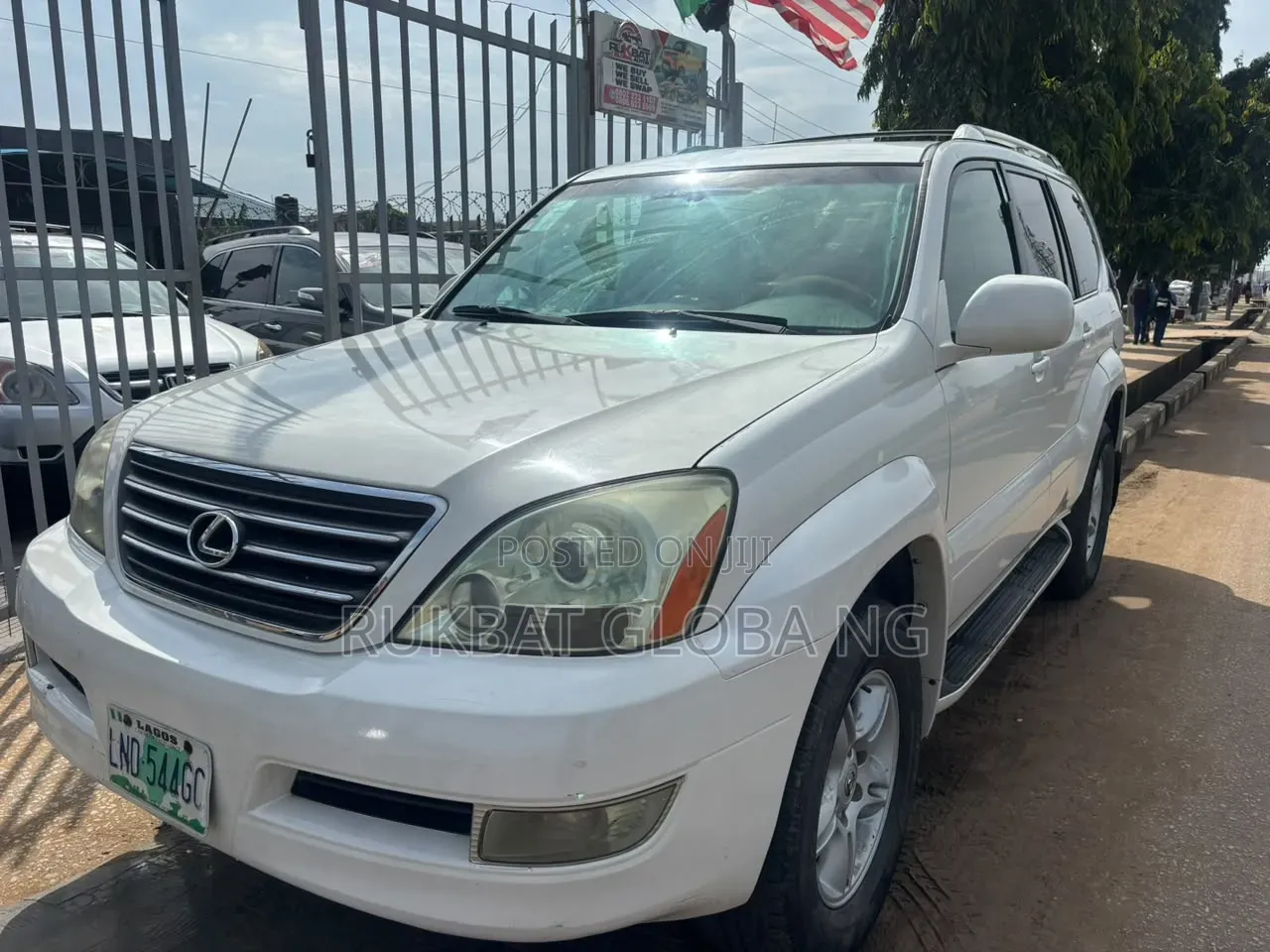 Lexus GX 470 Sport Utility 2005 White