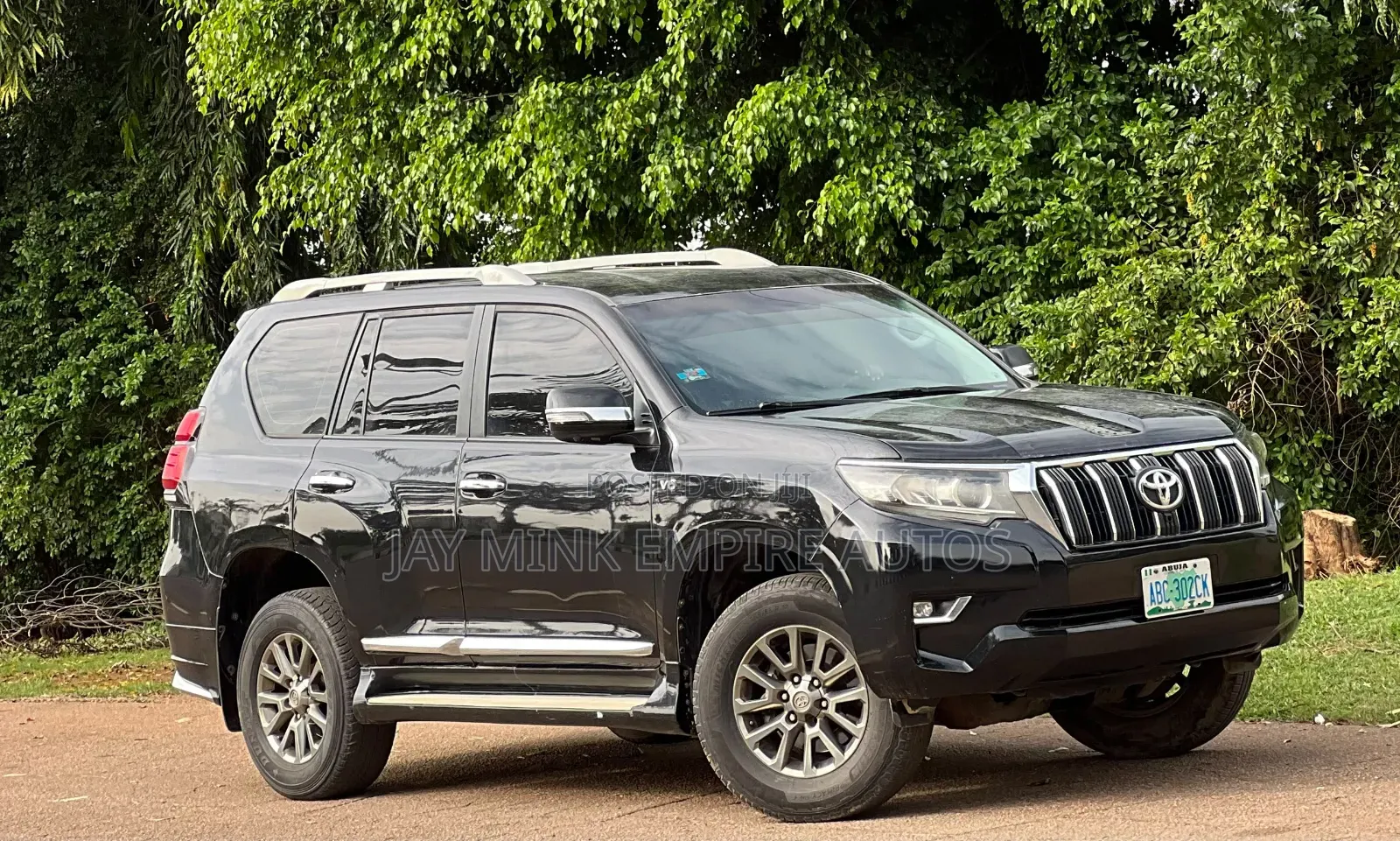 Toyota Land Cruiser Prado 2022 Black
